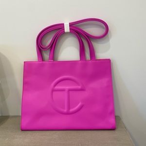 Telfar medium Azalea shopping bag